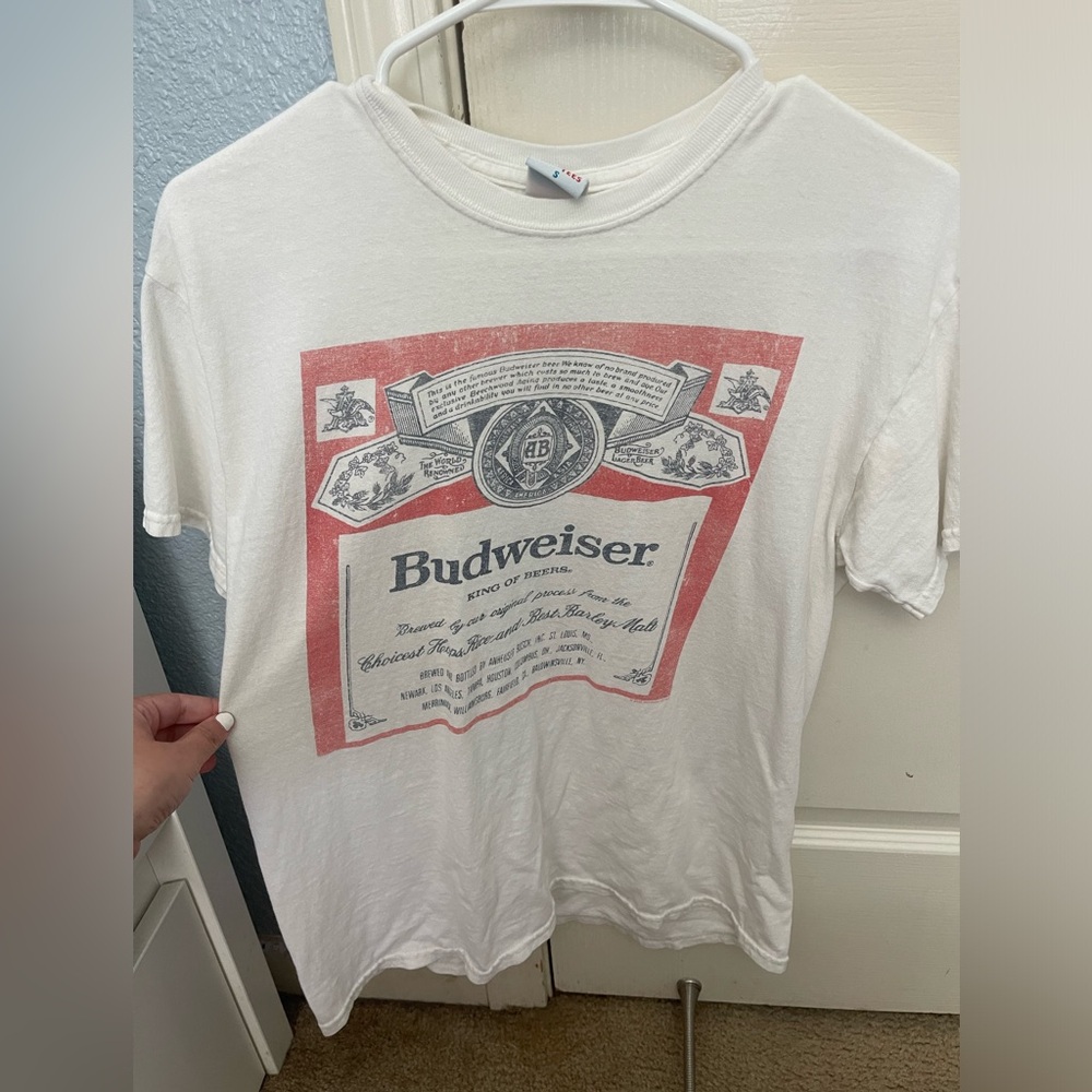 Small Budweiser t shirt